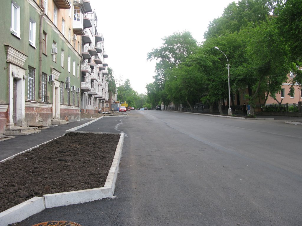 Улица. (Июнь) // www.abCountries.com