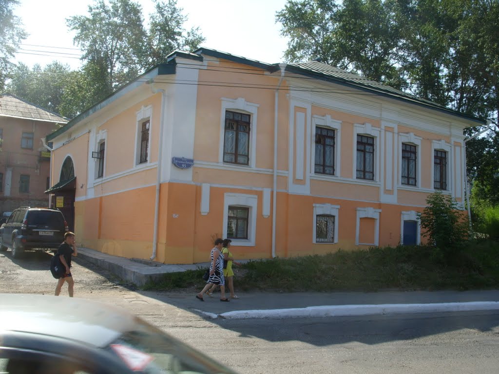 Соликамск, ул. 20-летия победы, 95