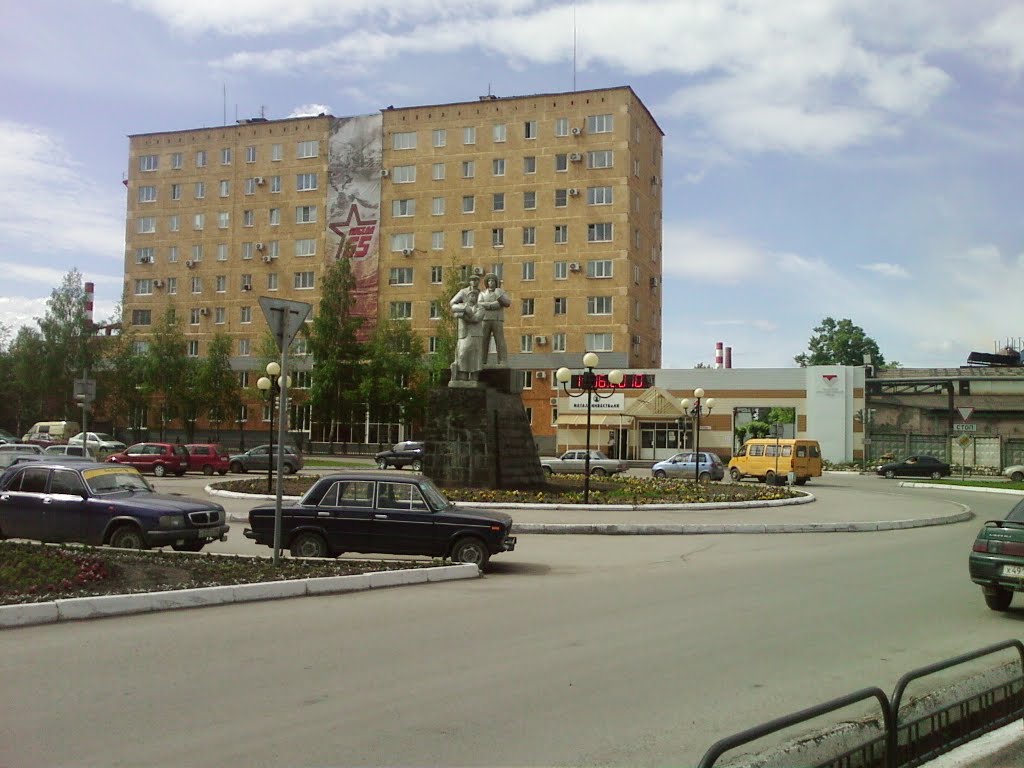 Площадь у Автовокзала 06.2010