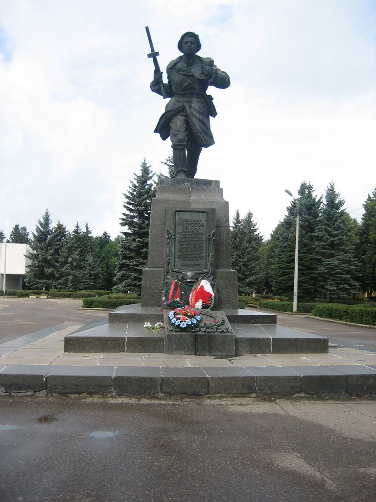 Памятник Матросову