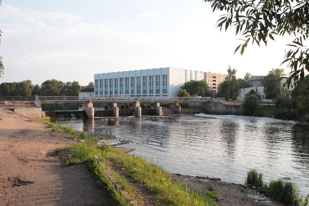 Великие Луки. Плотина на реке Ловать. The dam on the river Lovat