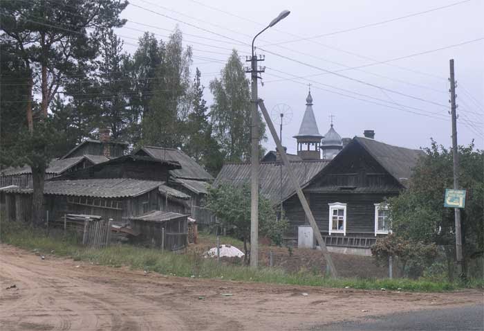 Идрица. Вид на Тихвинскую церковь.