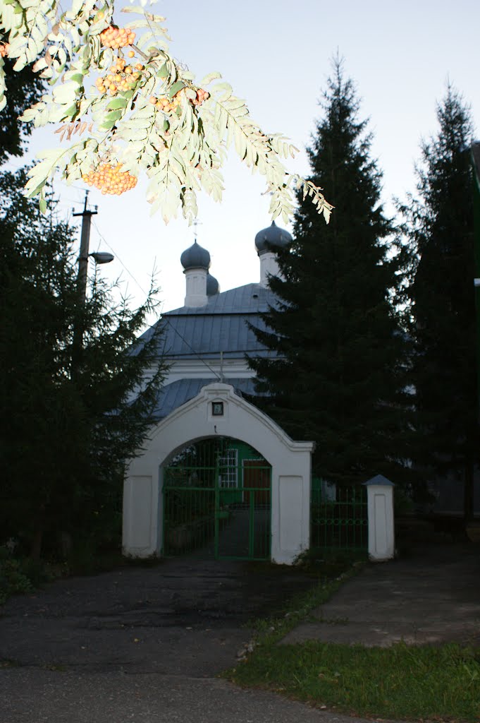 Храм