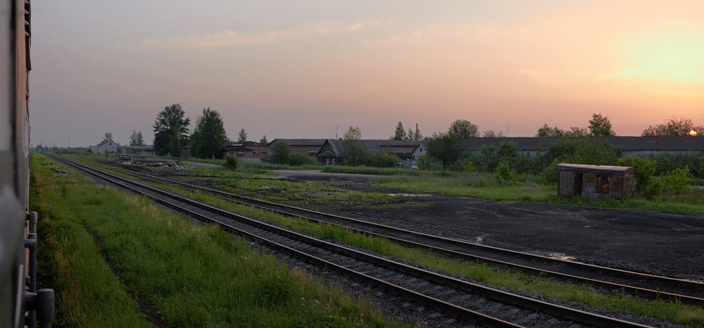 Утро на станции Локня. Вид в северном направлении.
