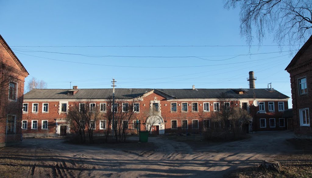 Опочка. Дом со "звездой". Opochka. House with a "star"