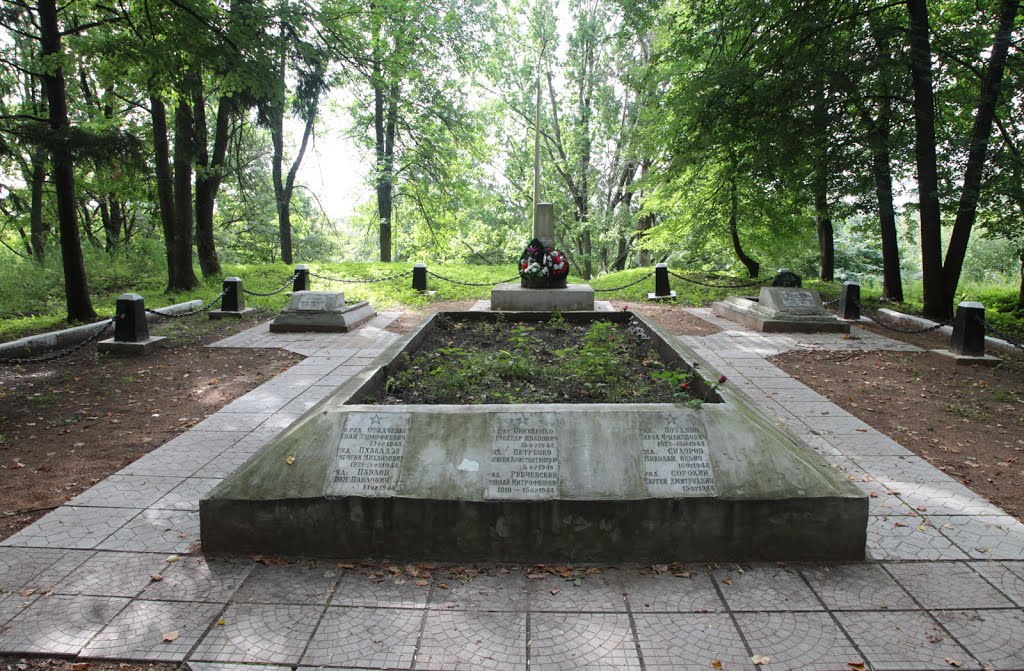 Опочка. Памятник в память о ВОВ. Monument in memory the Great Patriotic War