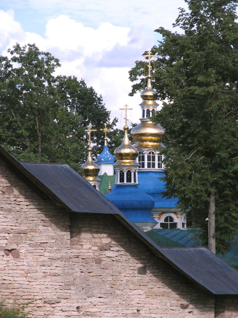 Псково-Печерский монастырь (Pskovo-Pecherskiy Dormition Monastery)