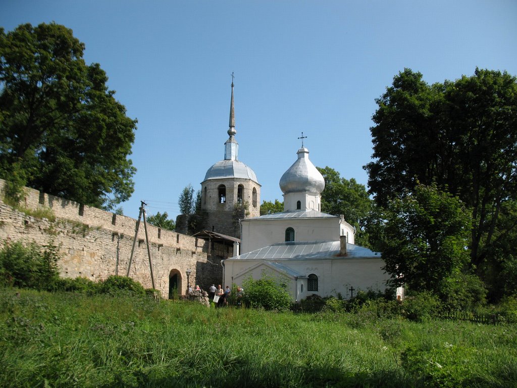 Никольская башня и Никольская церковь