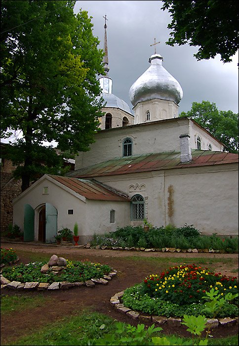 Церковь в Порховской крепости