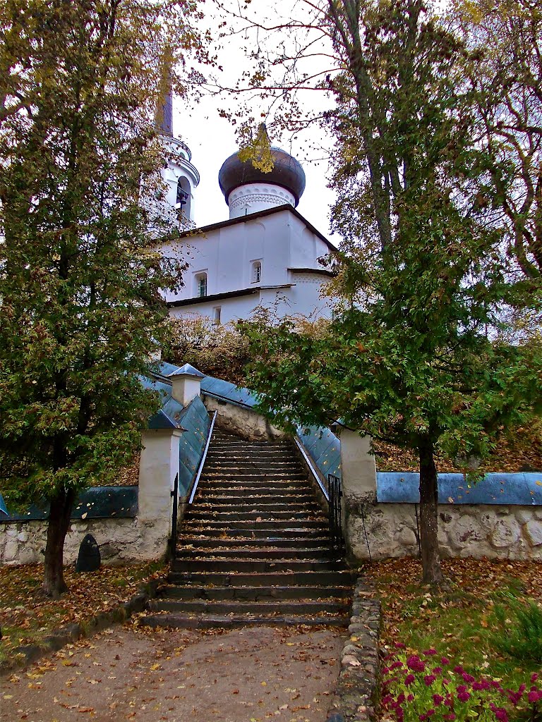 Пушкинские горы. Святогорский монастырь. Sacral place for Russian people.