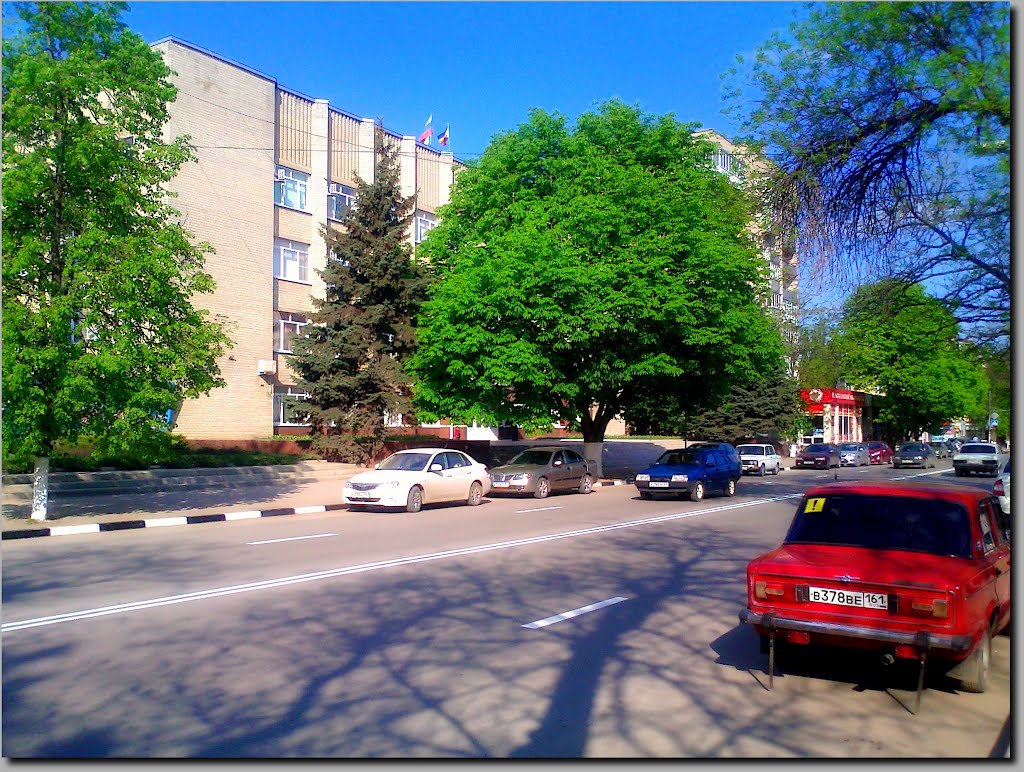 Вот улица Московская...