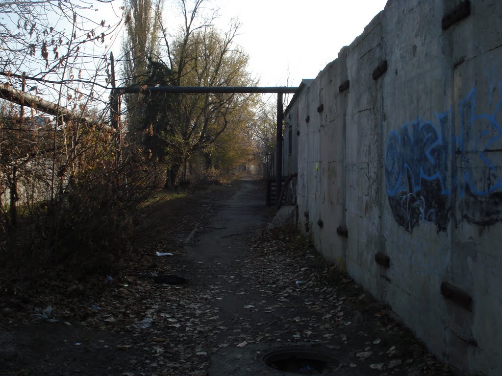 Just a walkway near hospitals walls