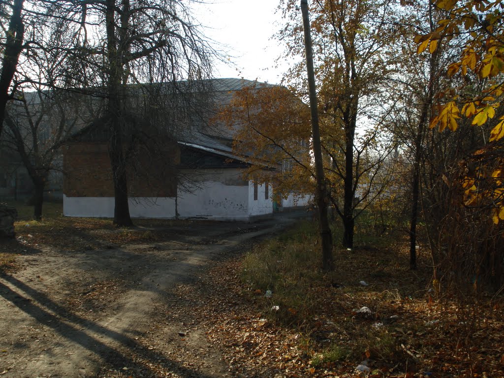 Secondary school at Artyom from behind