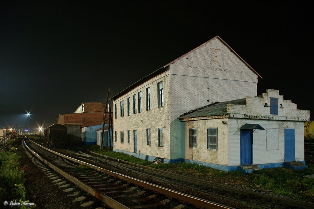 Train station Bataysk at night