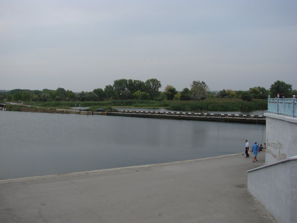 28.08.2012. Понтонная переправа (10 рублей в одну сторону).