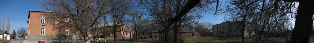 Константиновск. В старой школе №2 17/III.2007