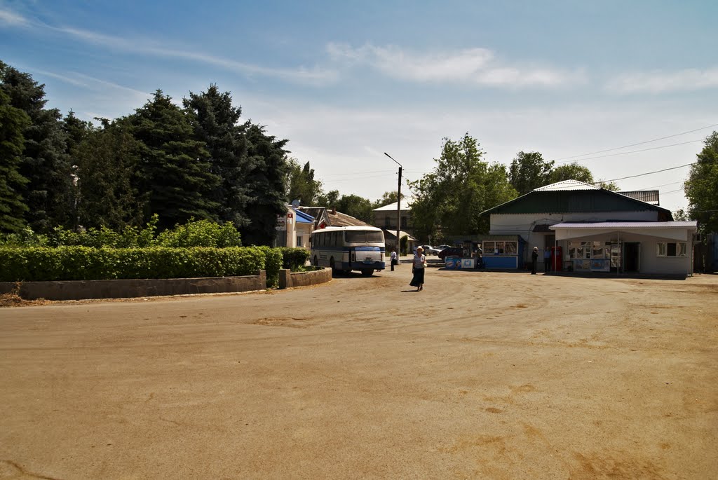 Привокзальная площадь.Морозовск.07.06.10