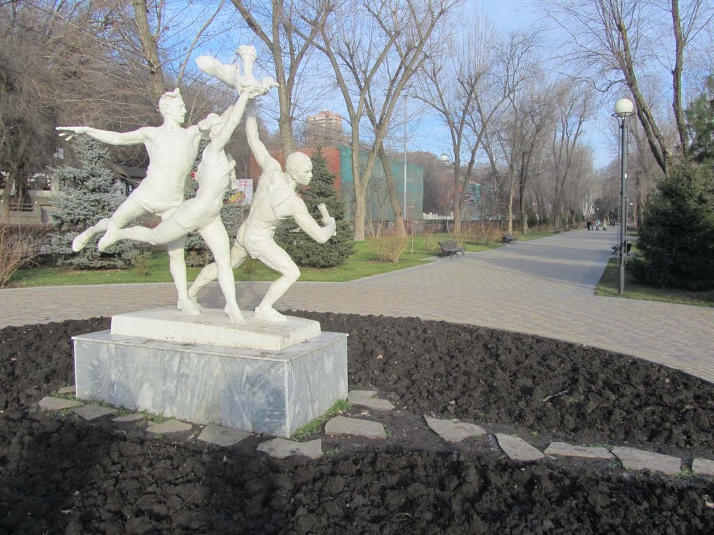 Monument. Quay in Rostov-on-Don / Памятник. Набережная в Ростове-на-Дону