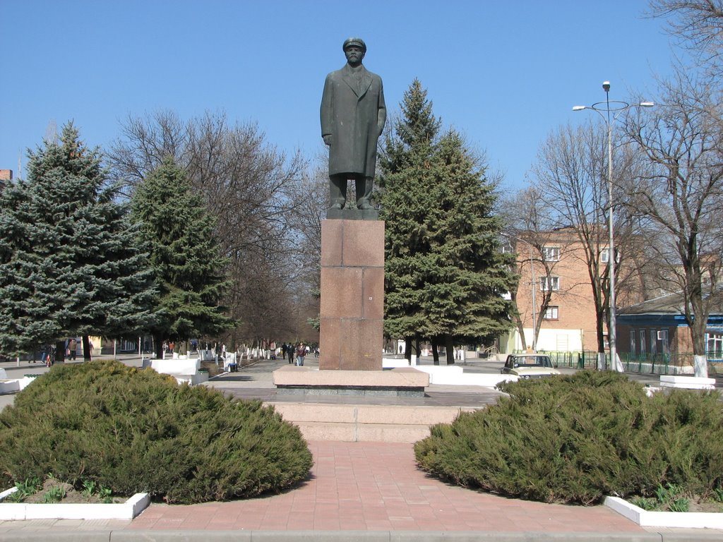 Monument-LENIN V.I.