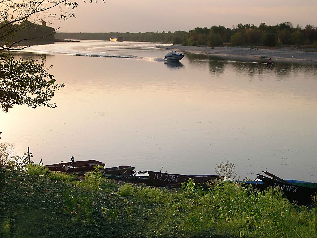 Дон около города Семикаракорск