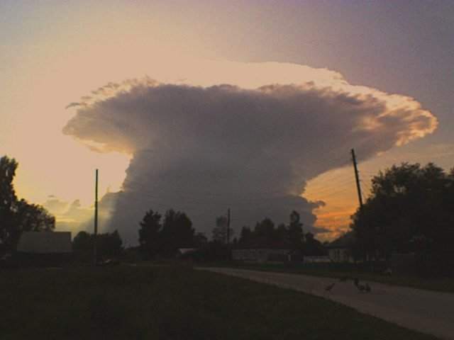 Атомный взрыв над ул. Парковая 13.08.09г.