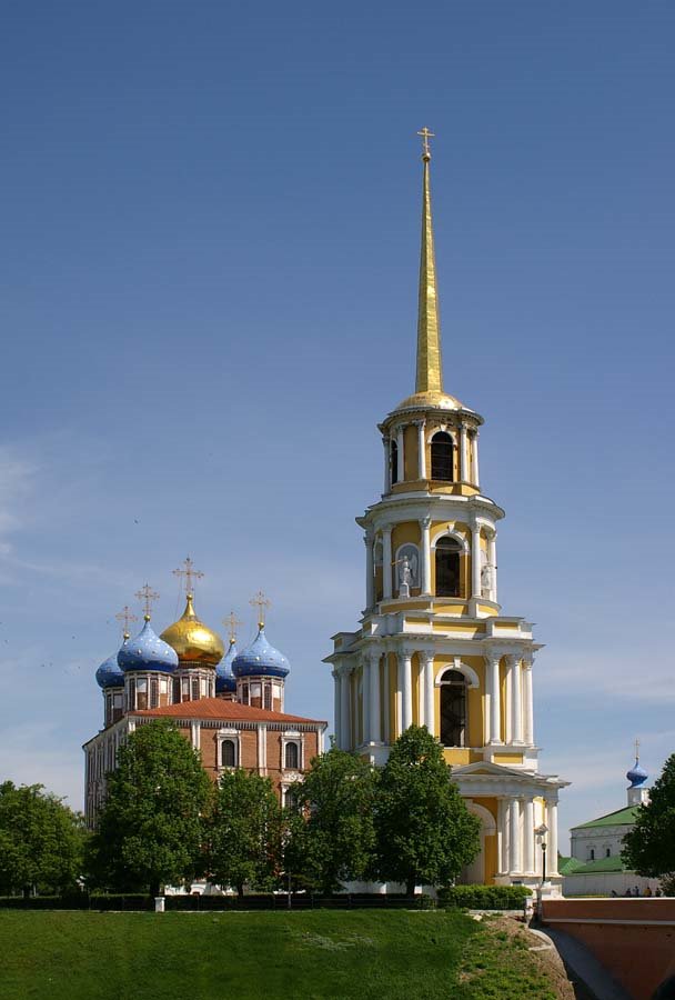 Успенский собор с колокольней / The Assumption cathedral with a belfry (19/05/2007)