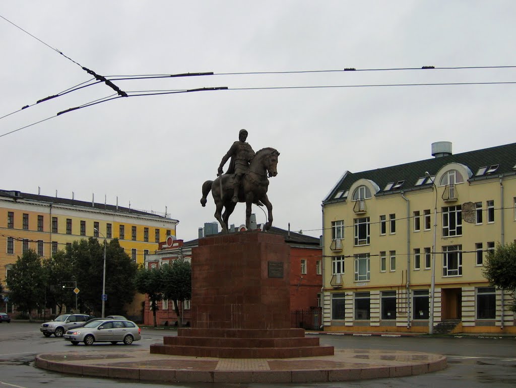 Памятник Олегу Рязанскому