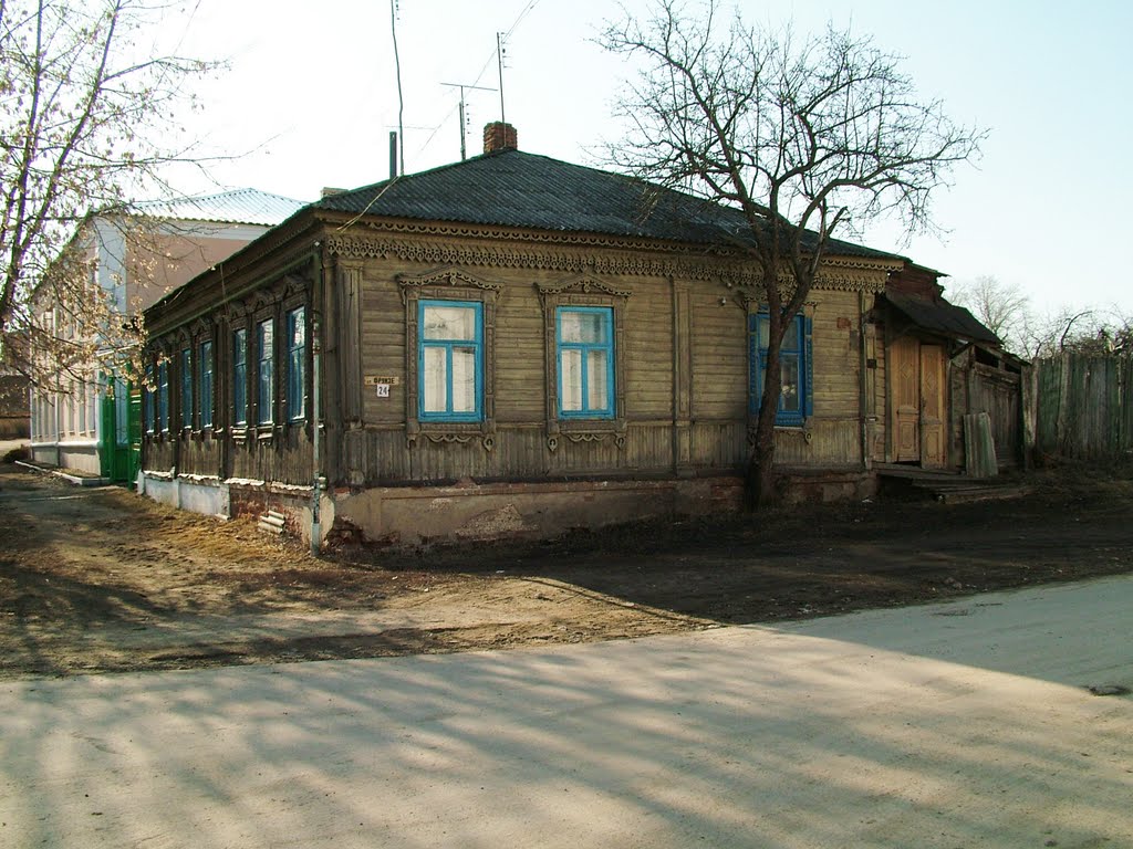 Ул. Фрунзе 24. Весна 2010г.