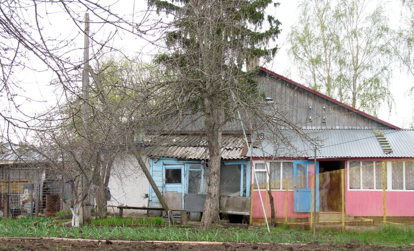Backyard of the house in 50-th October revolution anniversary street