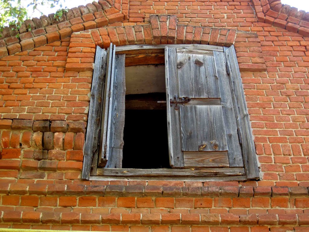 OLD HOSPITAL - FRAGMENT - старая больница - фрагмент