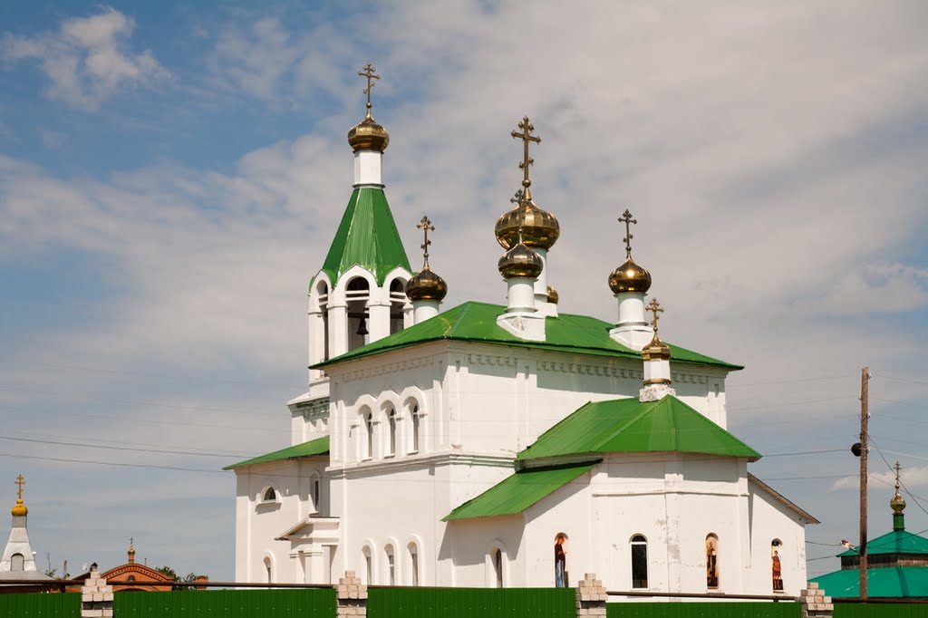 Храм