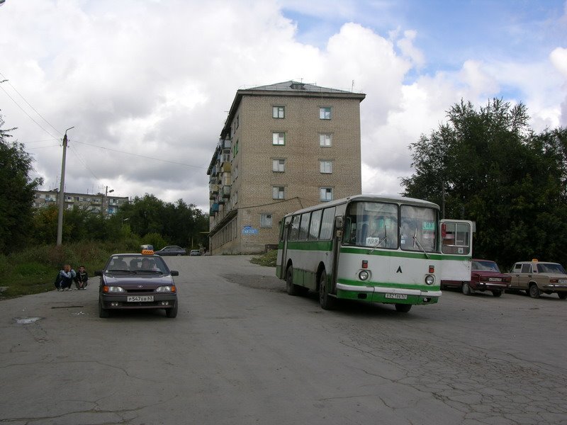 Автобусное кольцо (103)