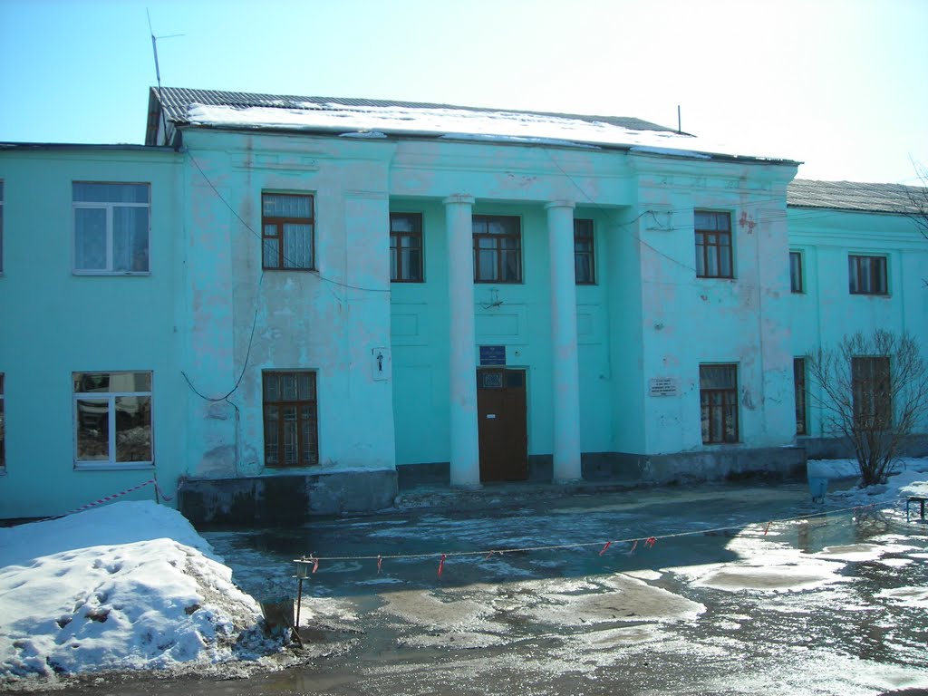 Самарская область, г. Октябрьск, здание, в котором в 1942-1944 годах размещался штаб 767 зенитно-артиллерийского полка