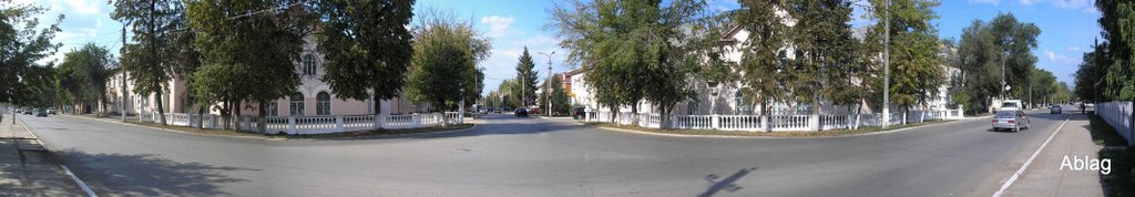 Улица Революционная.