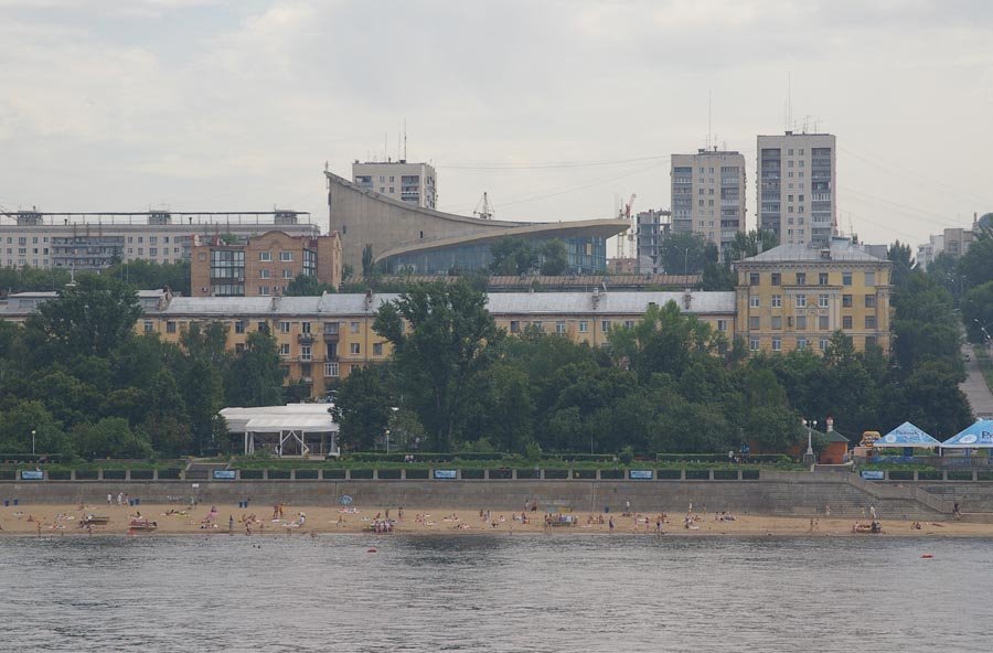 Вид на Самарский цирк и Волжскую набережную / View of Samara circus and the Volga enbankment (05/08/2007)