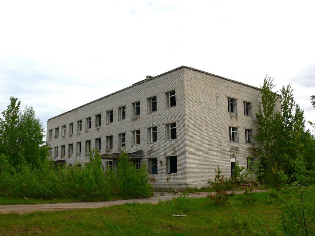 Казарма (руины)