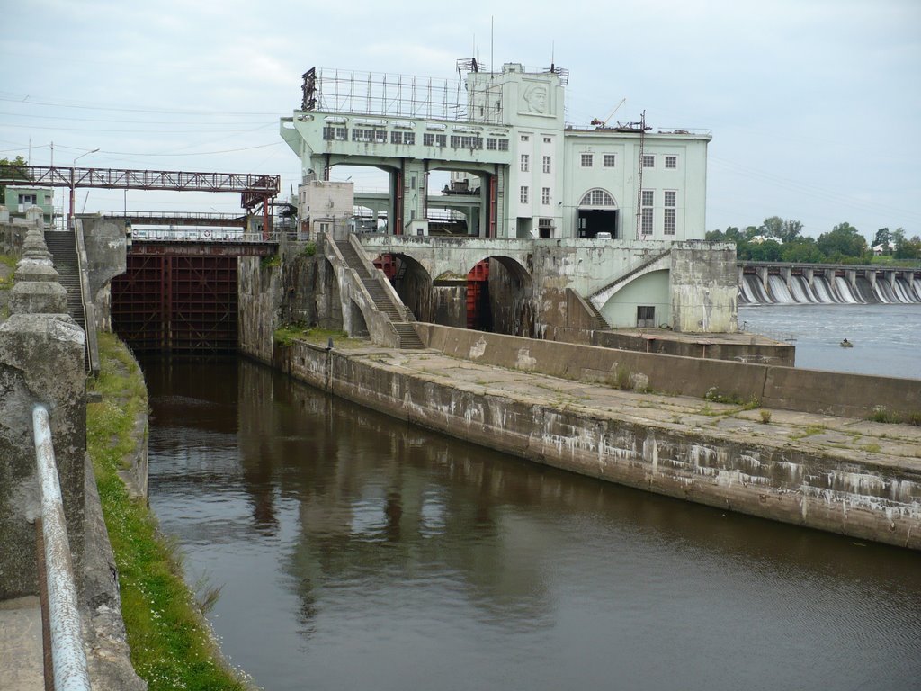 г. Волхов.   ГЭС.  2008