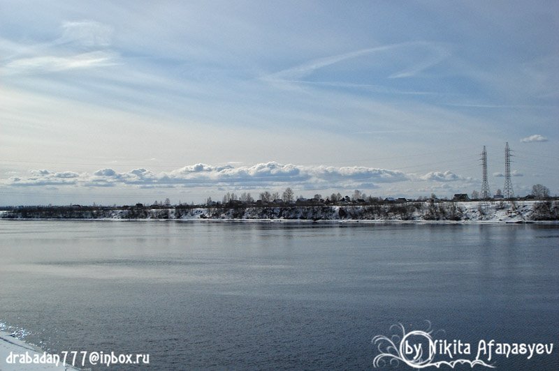 Река Волхов в конце марта. (Volkhov River in late March.)