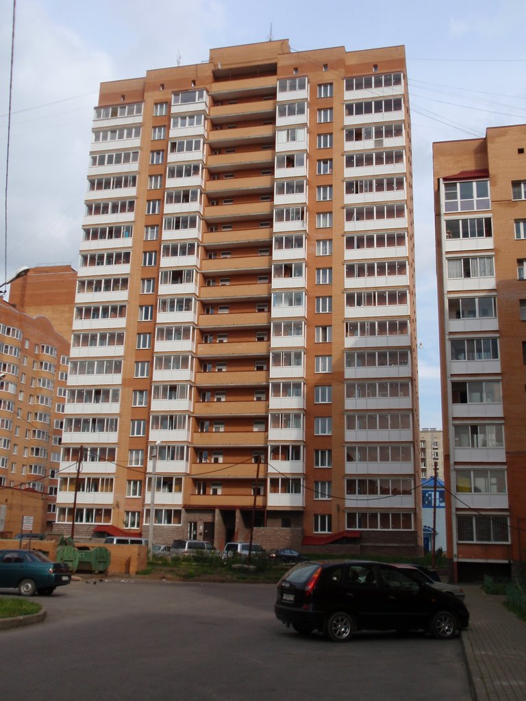 Ленинградская ул., 18