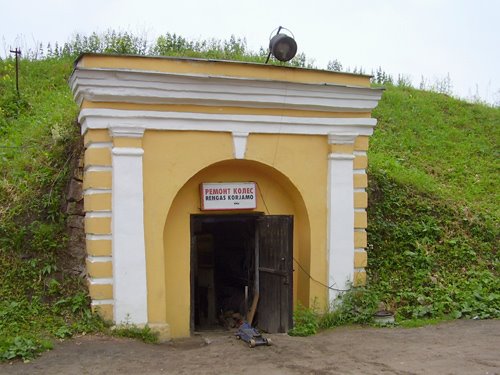 Former gate of St. Anna fort