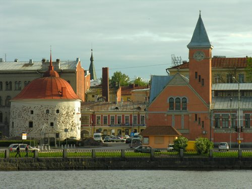 View to Round Tower (Market) square