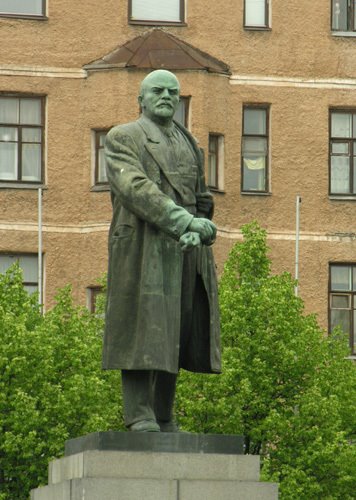 Monument to Lenin on Krasnaya square