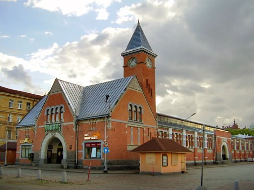 Market building