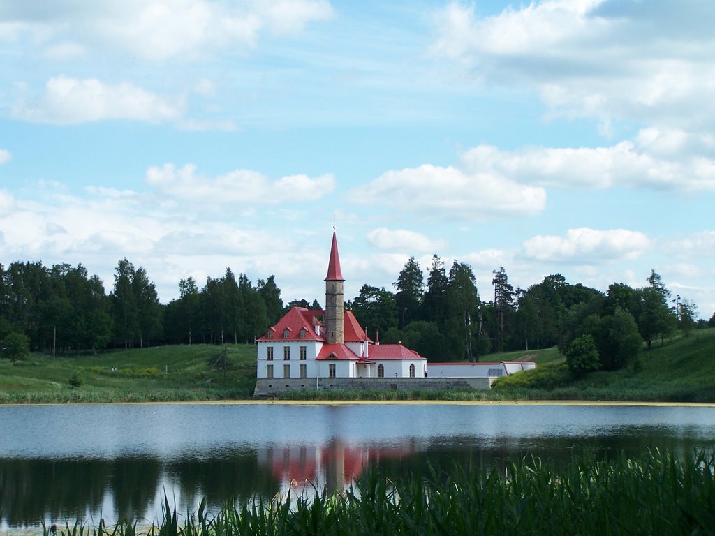 Gatchina - Prioratsky Palace, view from the lake