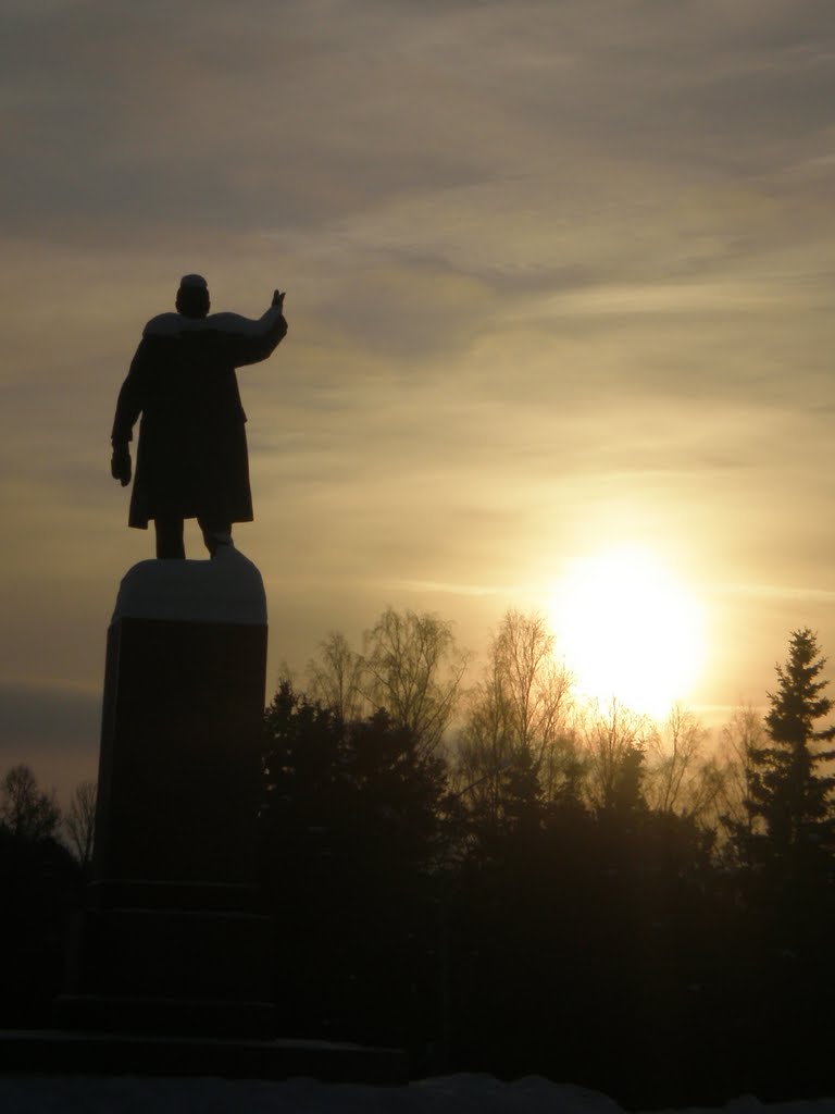ЗЕЛЕНОГОРСК. Заброшенный вождь. / Zelenogorsk. Lenin.