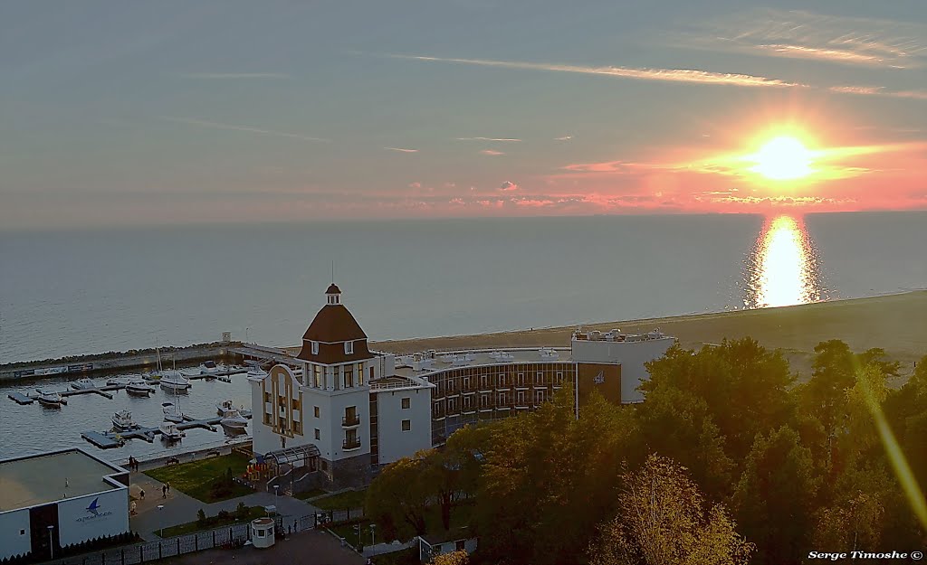 ЗЕЛЕНОГОРСК. Залив на закате. / The bay at sunset.
