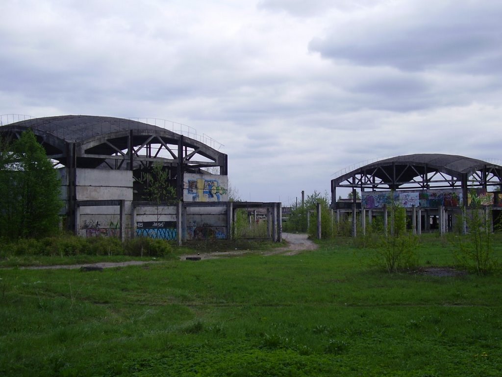 Недостроенный рынок на пр К.Маркса
