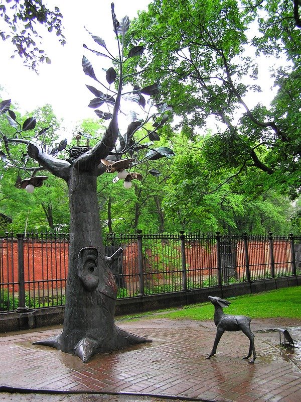 Tree of Wishes monument - Кронштадт, Древо желаний