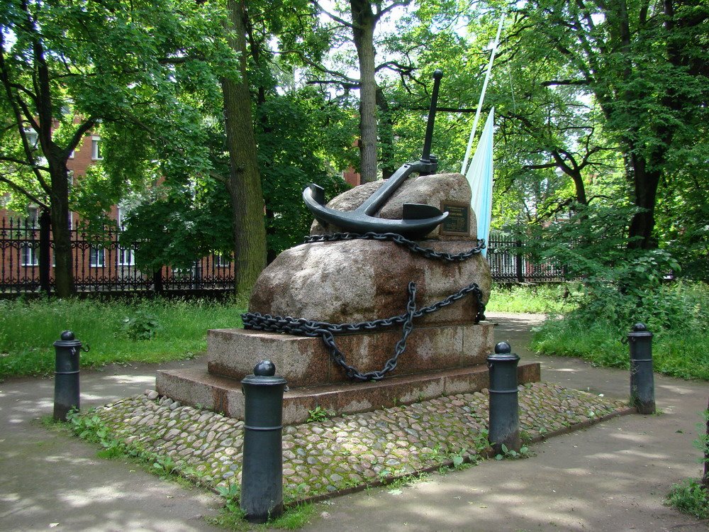 Kronshtadt. Monument to sailors of clipperOprichnik