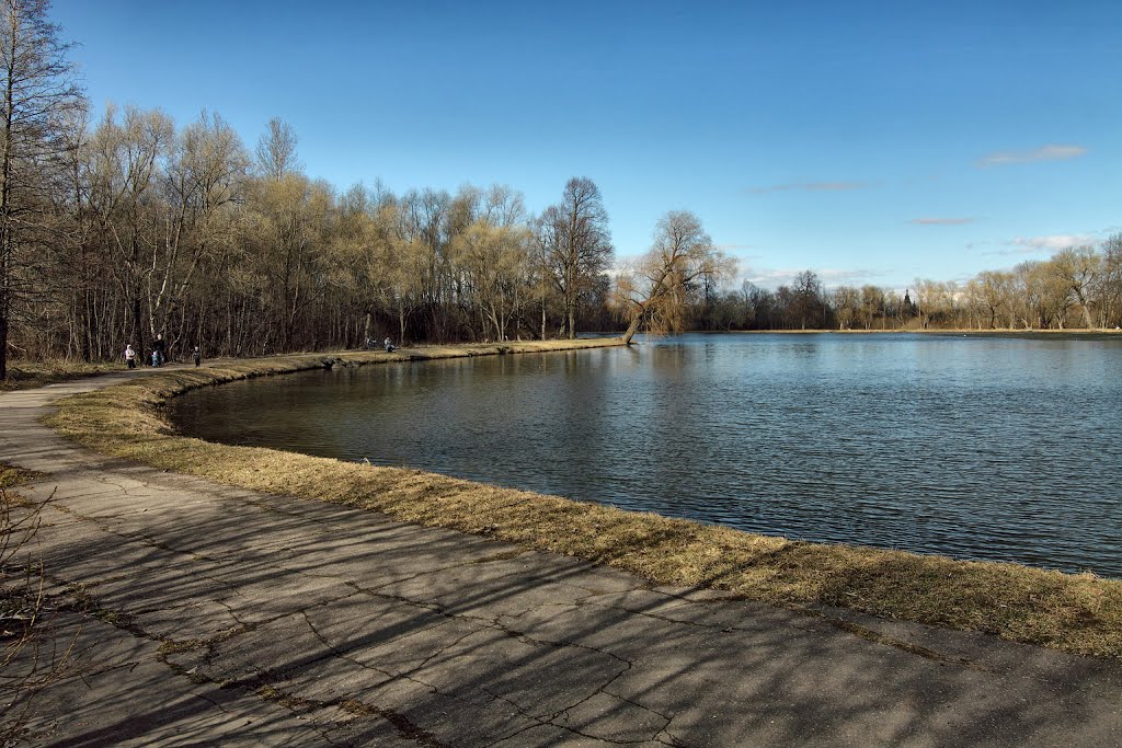 Никольский пруд. Апрель 2013